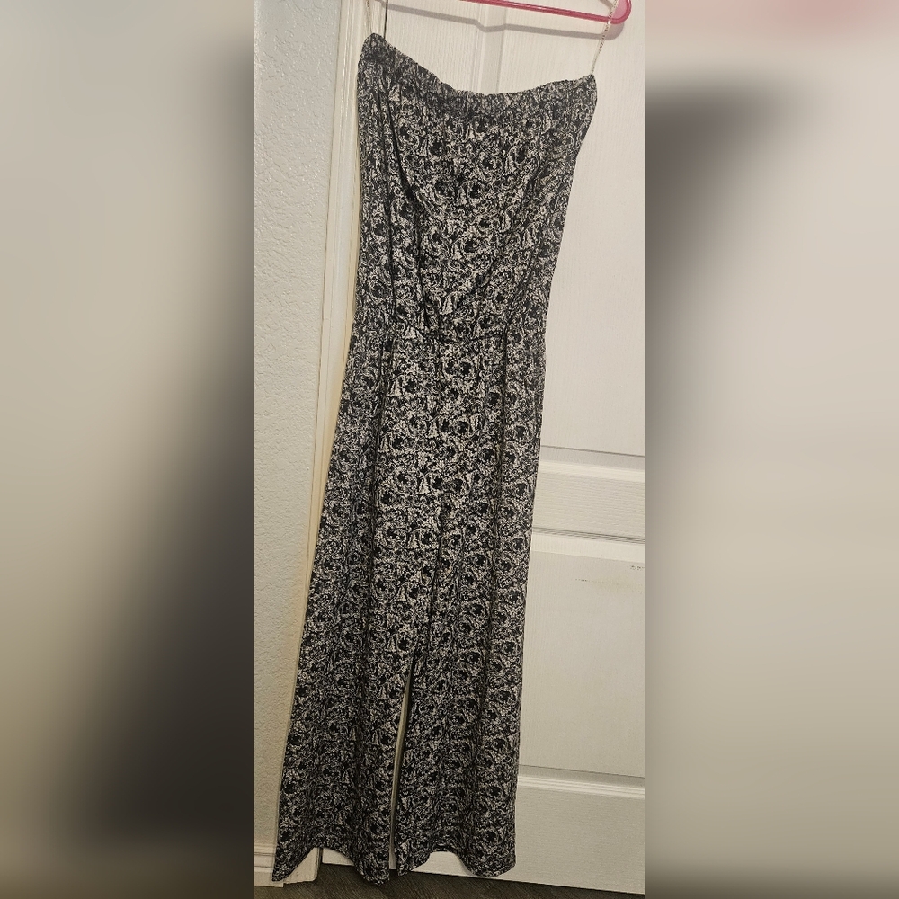 Elegant Black and White Strapless Dress